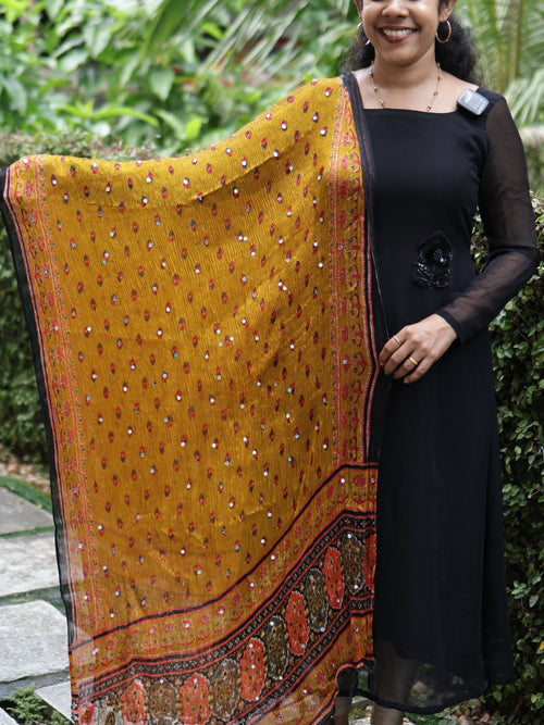 Chiffon Crushed Mirror work DUPATTA. Code - DM375