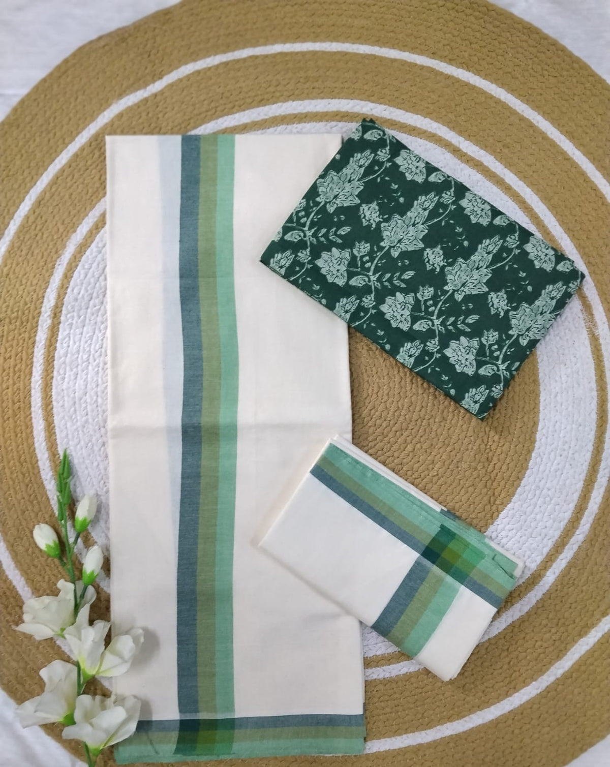 Mulloth Set Mund